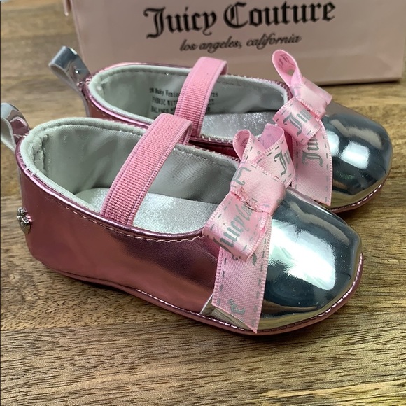 Juicy Couture Baby Venice Crib Shoes - Picture 3 of 5